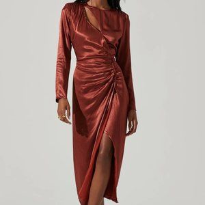 ASTR MARIPOSA SATIN RUCHED CUTOUT MIDI DRESS